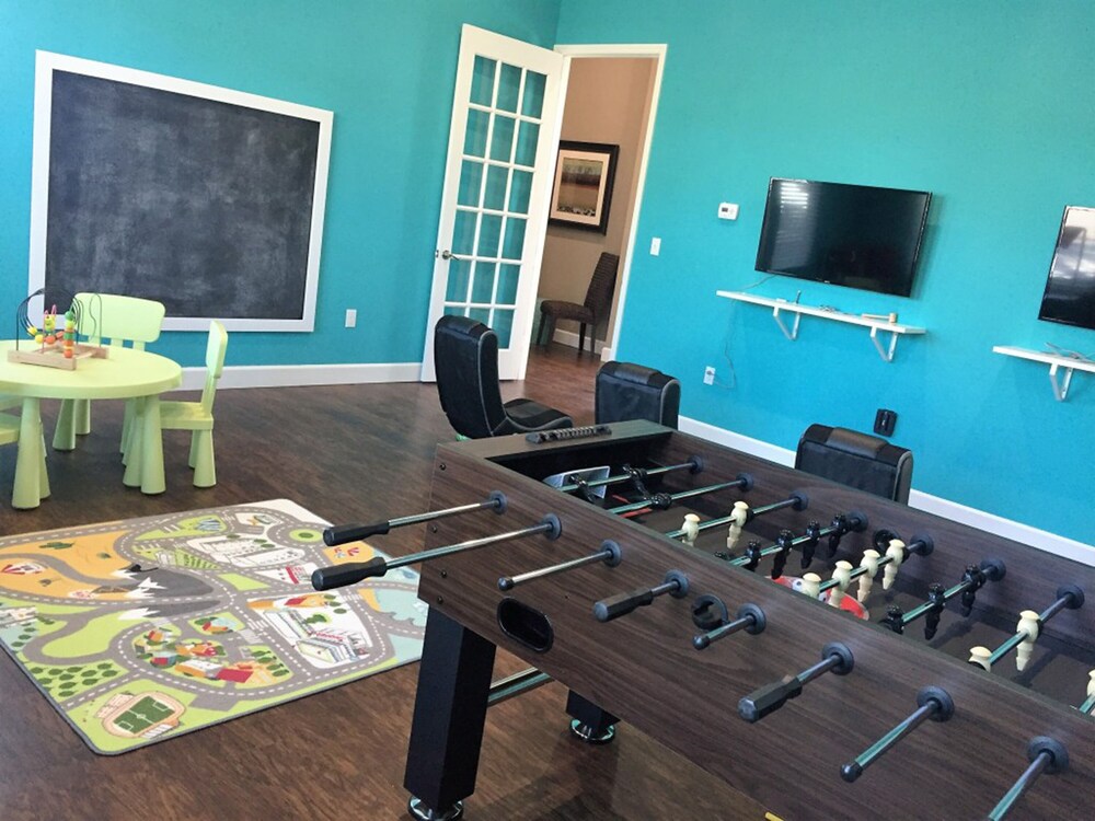 West Lucaya Resort 3 Bedroom Vacation Townhome - photo 30