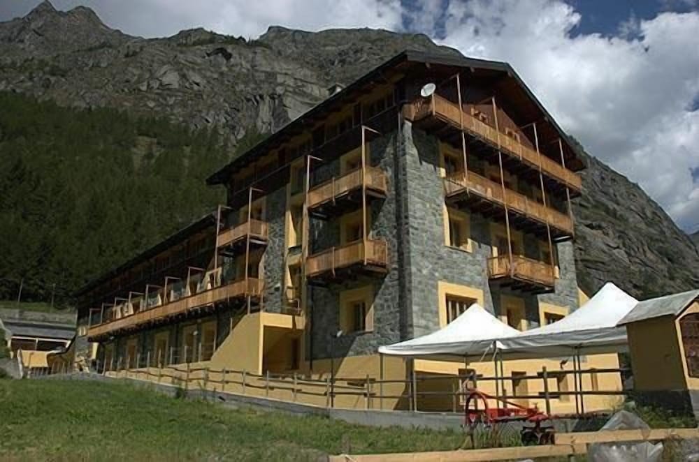 Hotel Foyer De Montagne — Valgrisenche