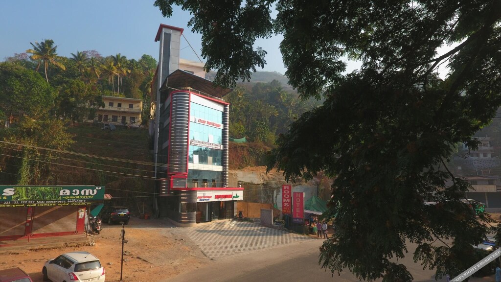 OYO 13417 Ozar Heritage - last minute hotel in Munnar