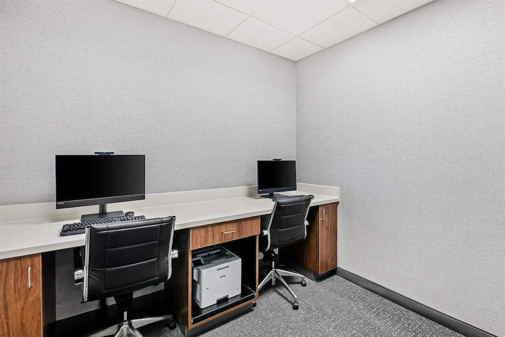 Hampton Inn Omaha West Dodge Road - photo 30