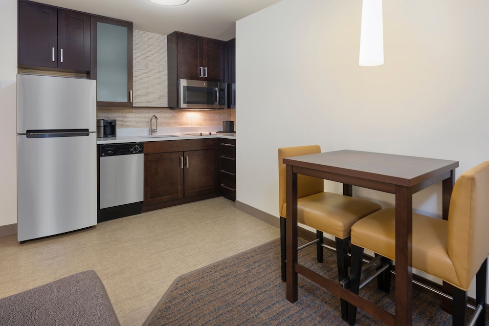 Residence Inn by Marriott Boston Bridgewater - photo 12