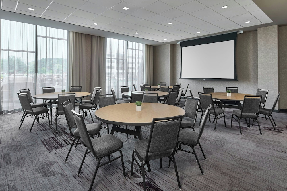 Courtyard by Marriott Albany Airport - photo 33