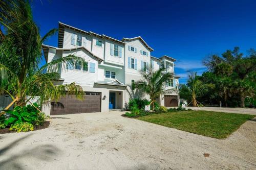 Salty Dog — 4-Star Luxury Hotel in Siesta Key, United States