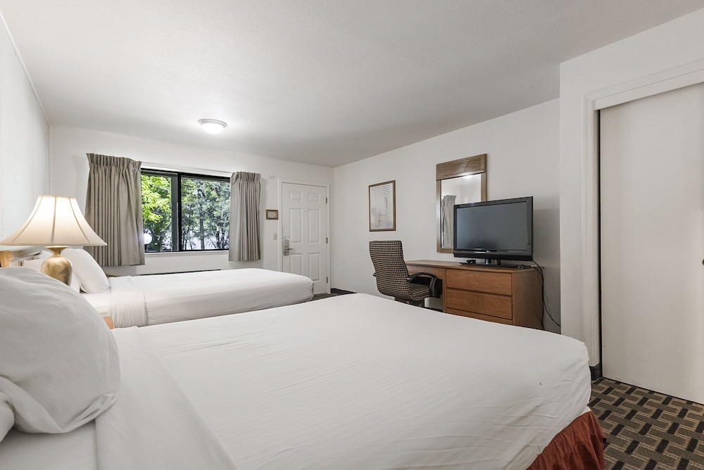 Northern Queen Inn - photo 18