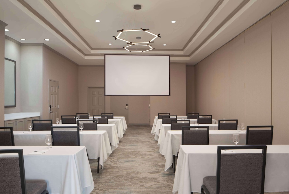 Hilton Garden Inn Shreveport - photo 34