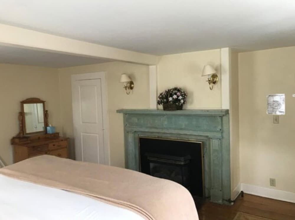 Admiral Farragut Inn - photo 14