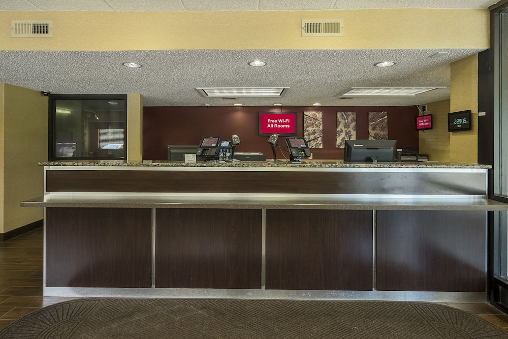 Red Roof Inn PLUS Wilmington Newark - photo 6