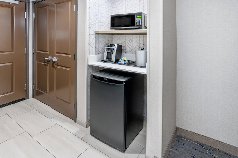 Holiday Inn Express Hotel & Suites Cheyenne by IHG - photo 21