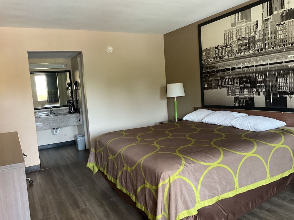 Super 8 by Wyndham Chattanooga East Ridge - photo 14