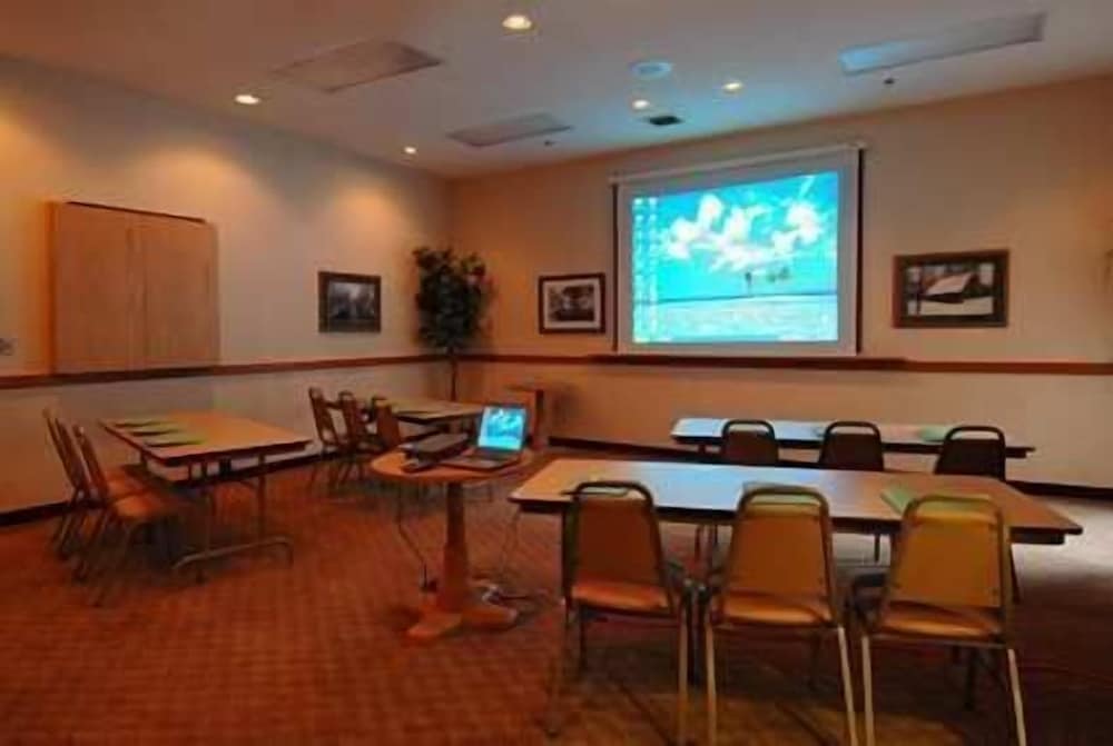 Hampton Inn Brevard - photo 25