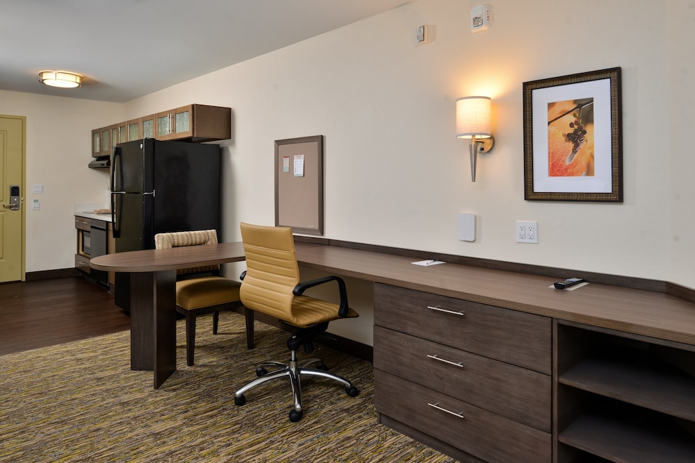 Candlewood Suites Lodi an IHG Hotel - photo 3