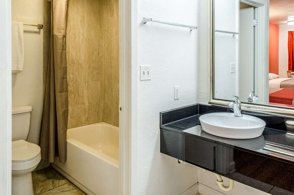 Motel 6 Saraland AL - photo 24
