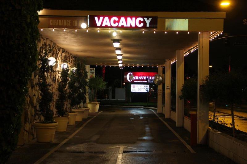 Caravelle Inn Suites - photo 18