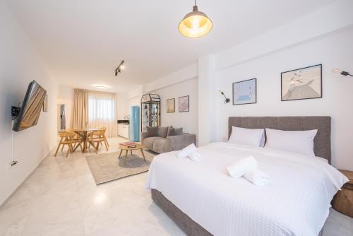 Bright & Airy Family Studio with Rooftop Access Zen Theia by Tessera — 4-Star Luxury Hotel in Athens, Greece