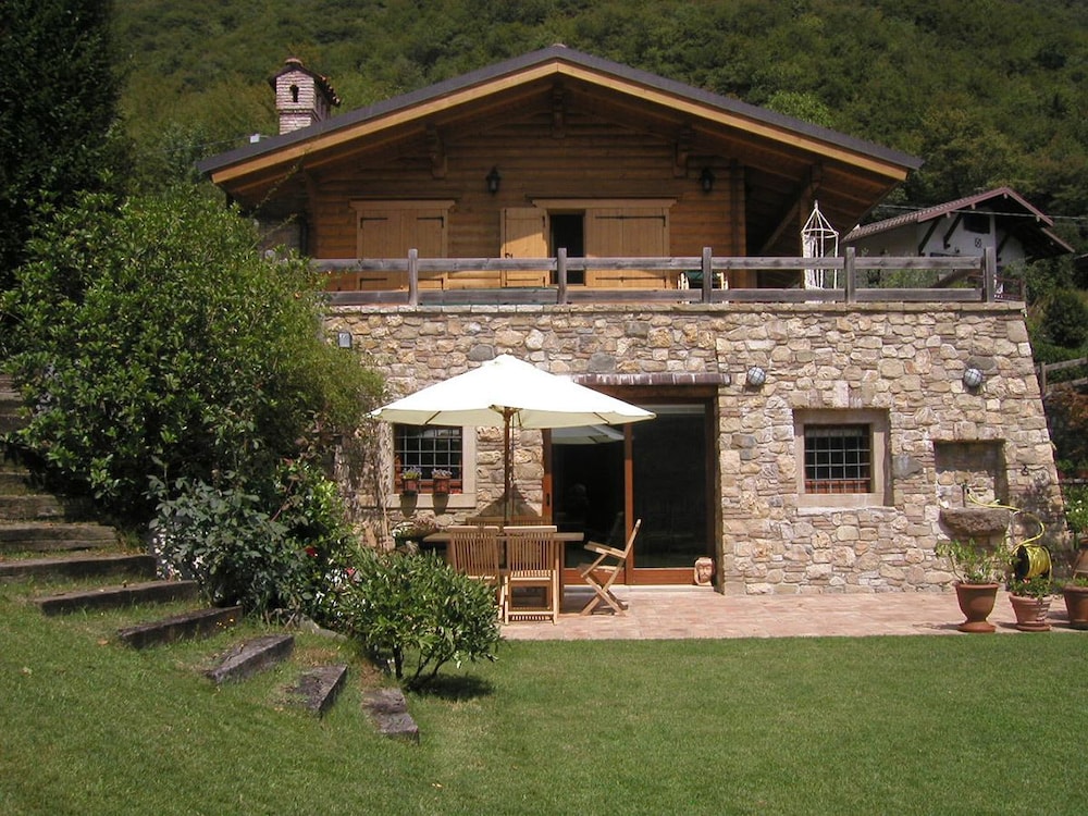 Il Lago Racconta pet-friendly hotel Ranzanico