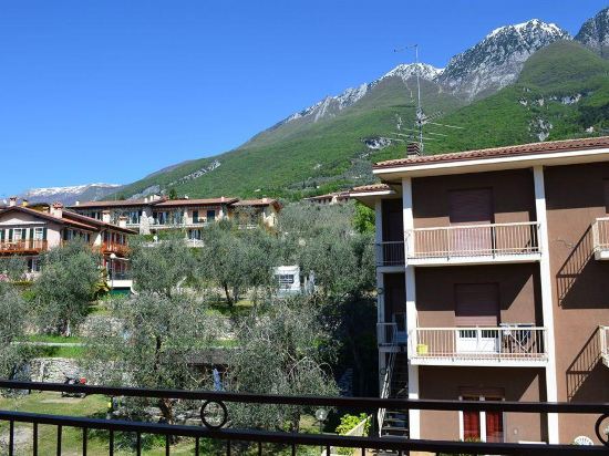 Hotel Luisa - carbon neutral hotel in Brenzone