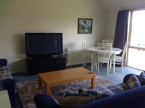 Darfield Bel Air Right on the Main Street in Darfield, New Zealand