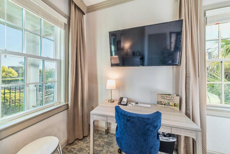 Beaufort Inn - photo 29