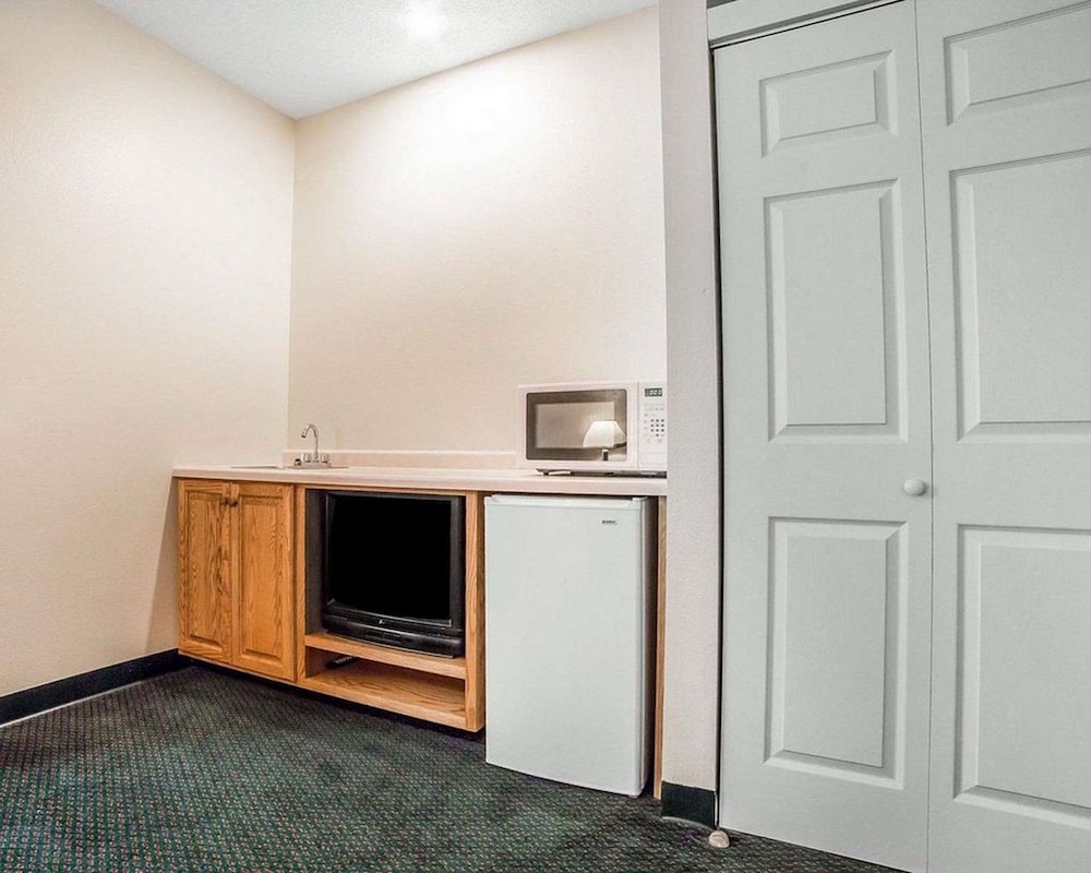 FairBridge Inn & Suites Glendive - photo 8