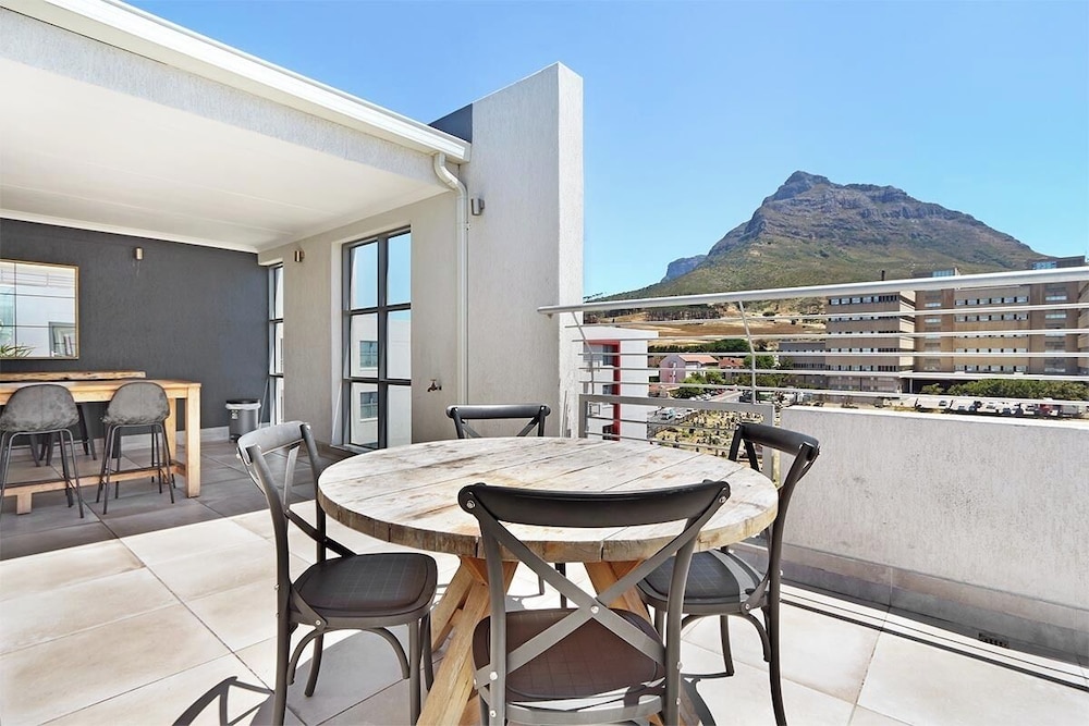 The Paragon 317 — 4-Star Luxury Hotel in Cape Town, South Africa