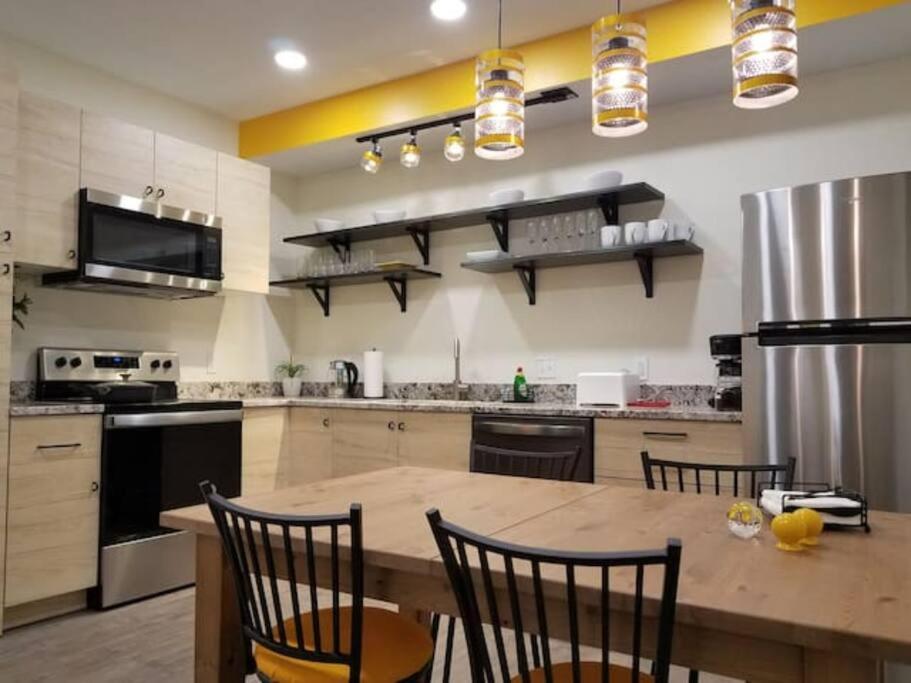 Super Close to Hot Spots in Ohio City Cleveland — 4-Star Luxury Hotel in Cleveland, United States