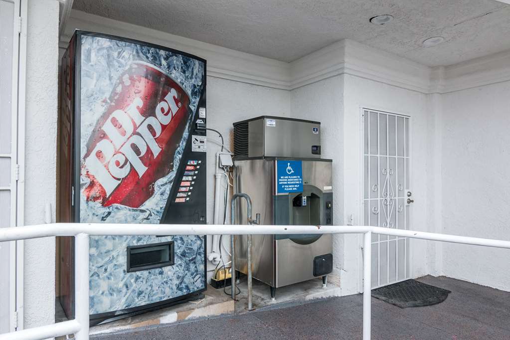 Motel 6 Norwalk CA - photo 34
