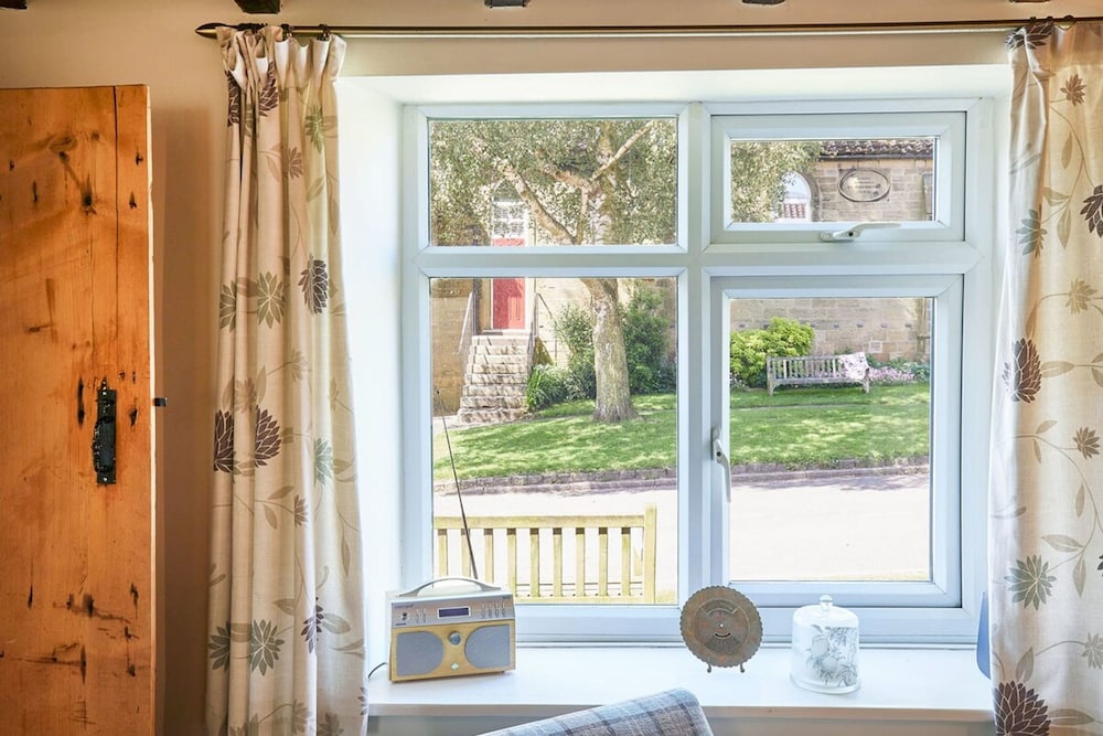 Host Stay Grange Cottage
