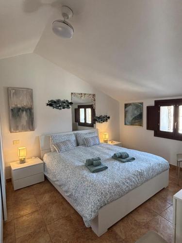 Guest Art in Gallura Ixihome
