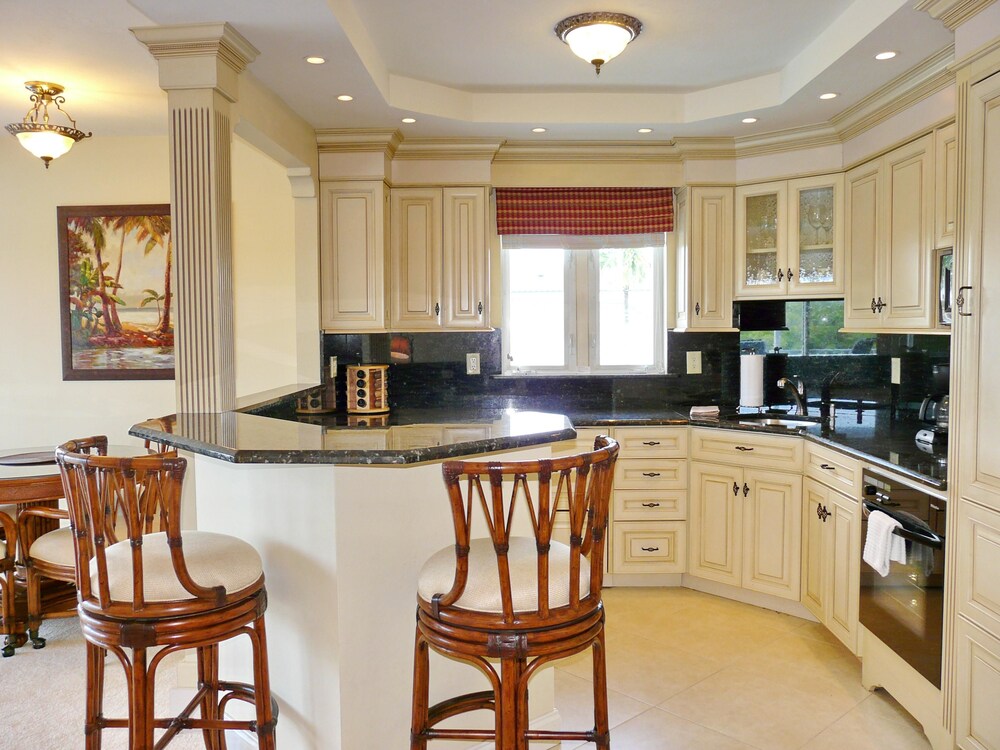 Pavilion Unit A 10 - photo 7