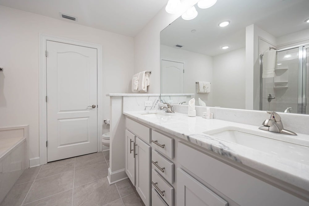 Phoenix Gulf Towers 1506 2 Bedroom Condo - photo 13