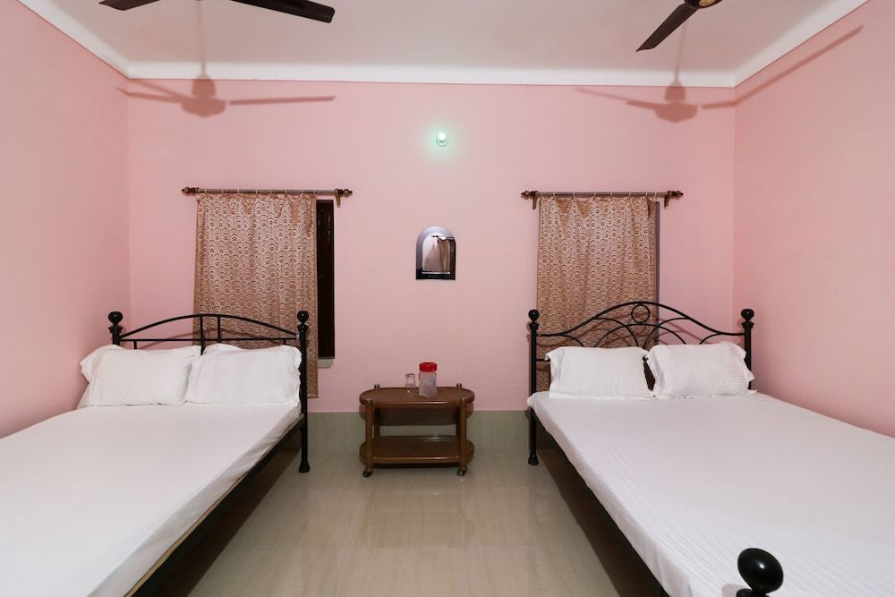 SPOT ON 49052 Shree Chaitanya Math Teertha Bhawan — hotel in Krishnanagar