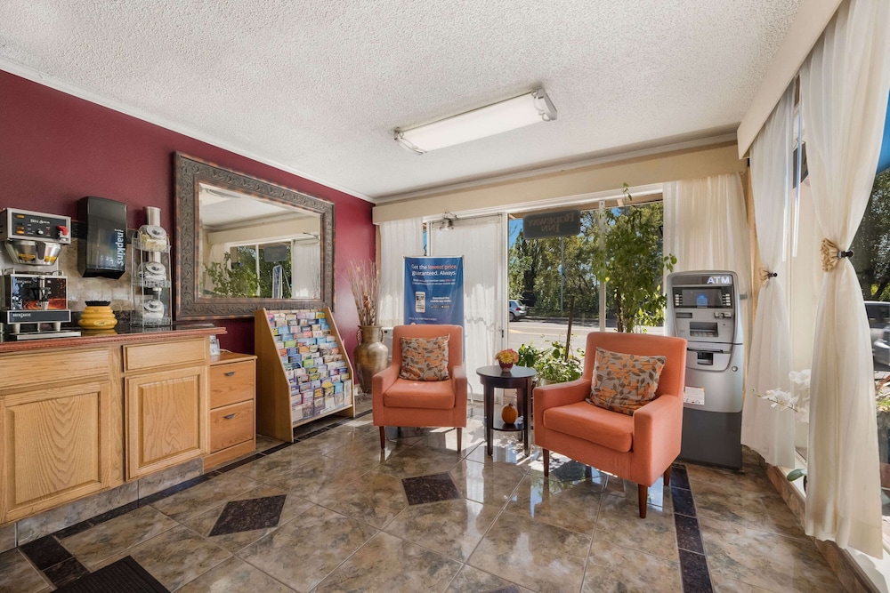 Rodeway Inn Flagstaff Downtown - photo 2