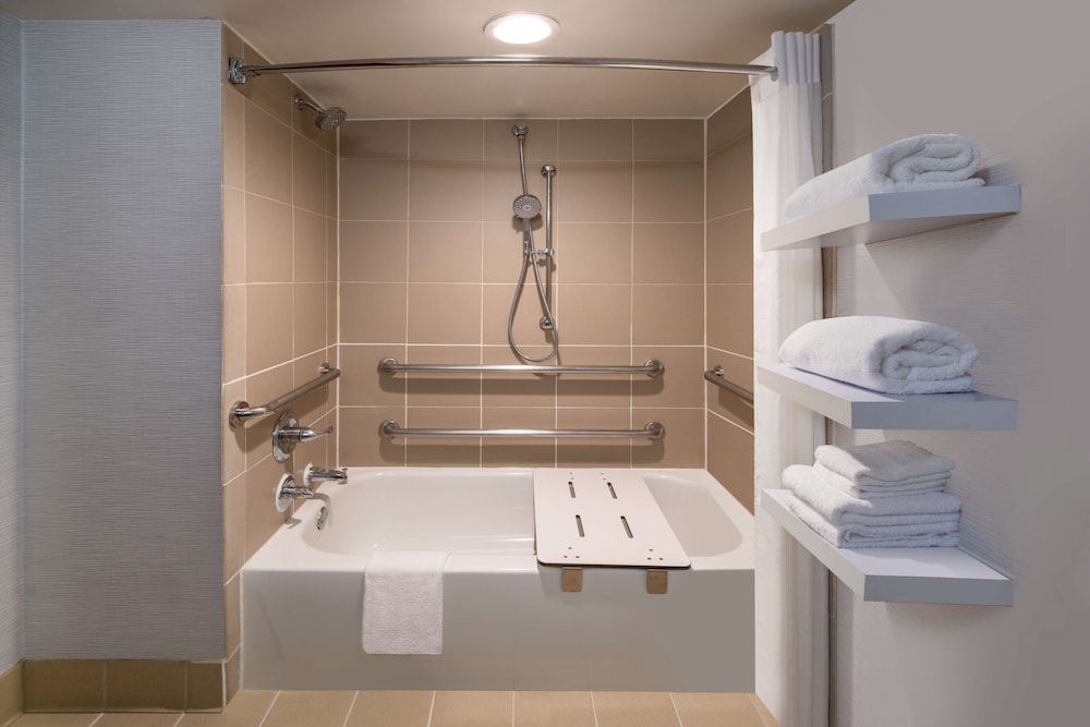 Hampton Inn & Suites Denver Cherry Creek - photo 20