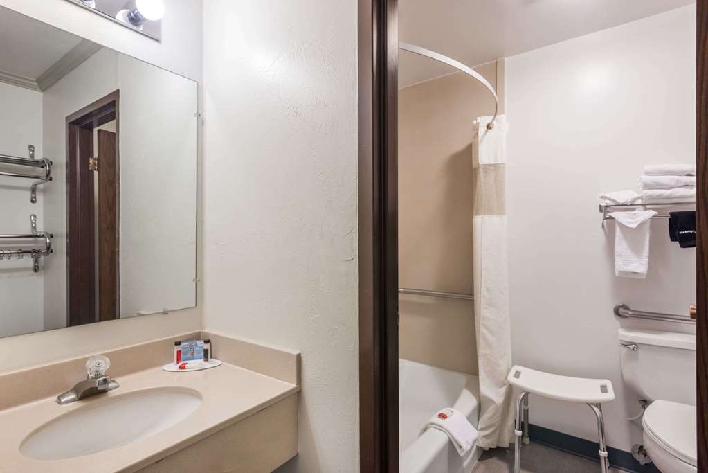 Travelodge by Wyndham Livingston Yellowstone - photo 10