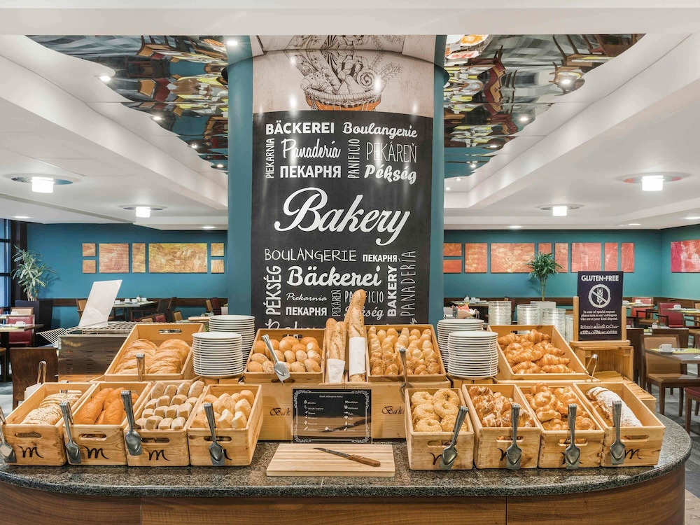 מזון ומשקאות