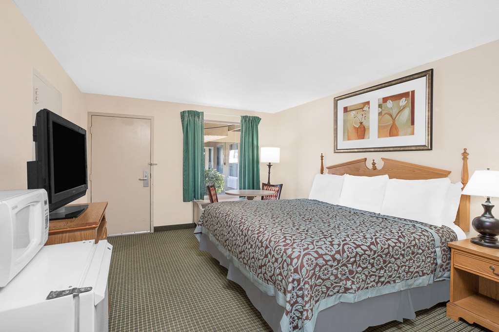 Days Inn By Wyndham Attalla - photo 8