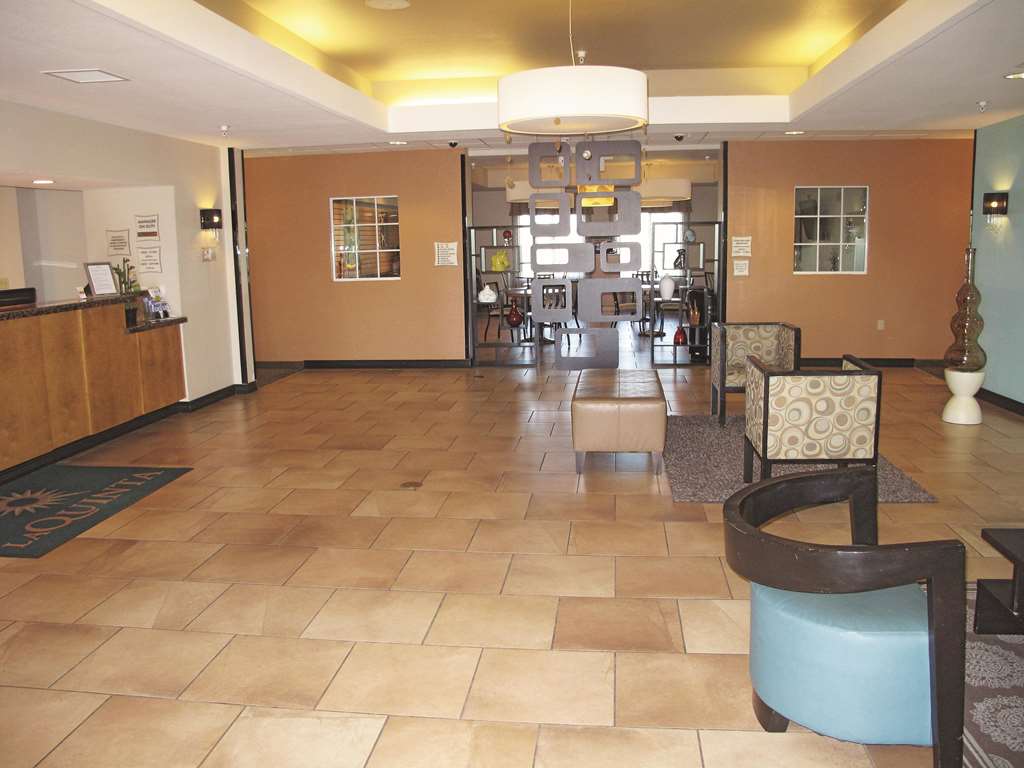 La Quinta Inn & Suites by Wyndham Tucumcari - photo 5