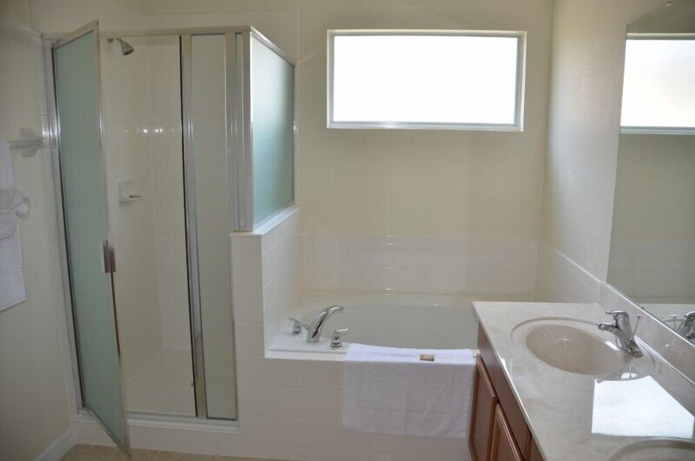 Bella Vida Resort by Fidelity Vacation Homes - photo 26