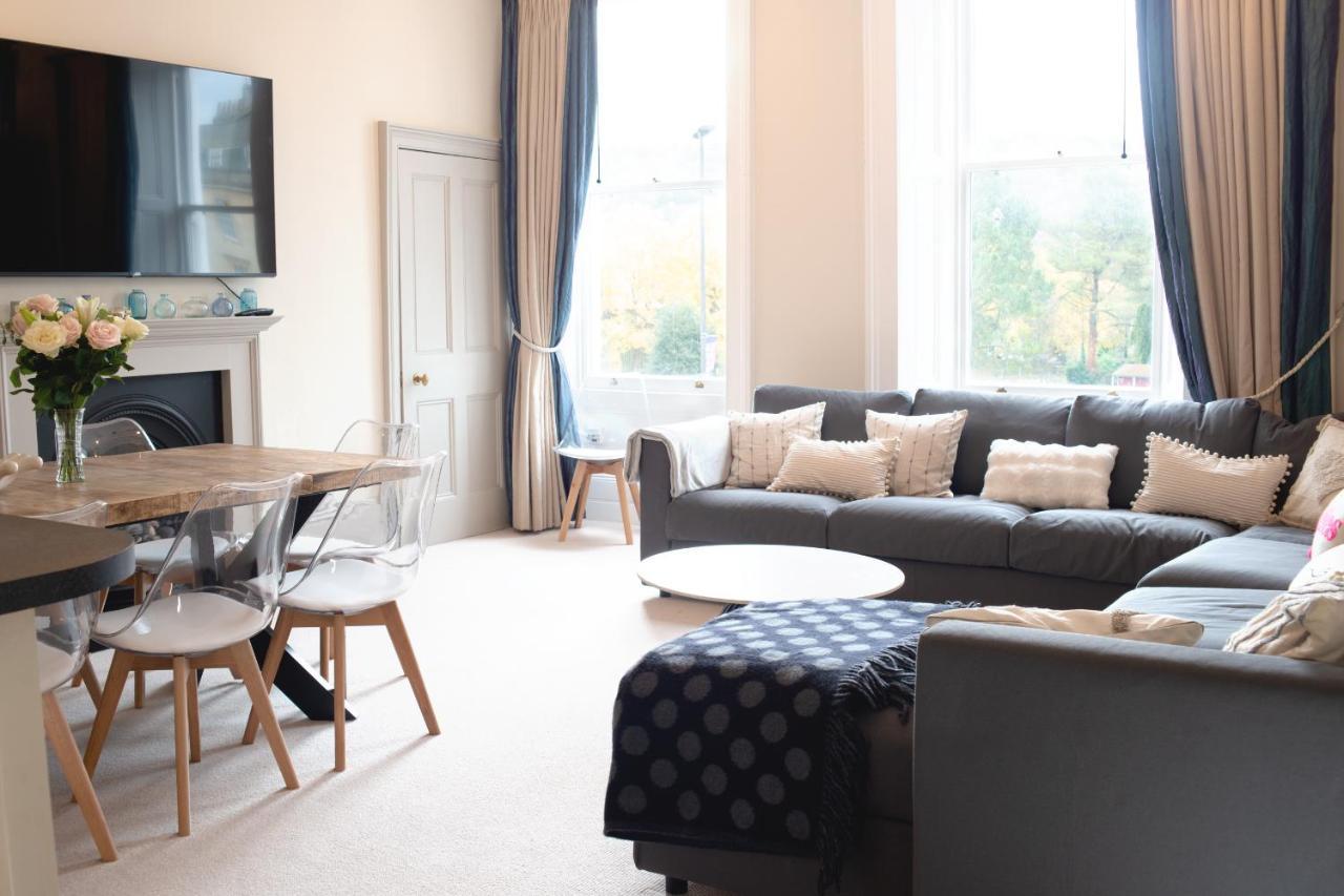 3 Bed Gem with Bath Abbey Views - last minute hotel in Bath