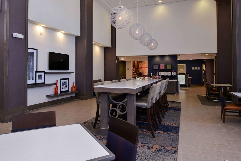 Hampton Inn & Suites Albany East Greenbush - photo 24