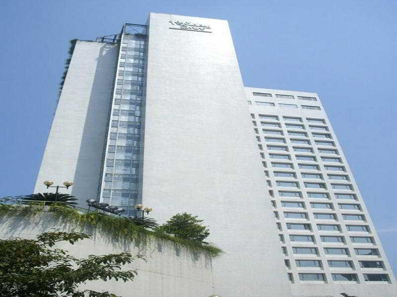 Holiday Inn Yangtze — 4-Star Luxury Hotel in Chongqing, People's Republic of China