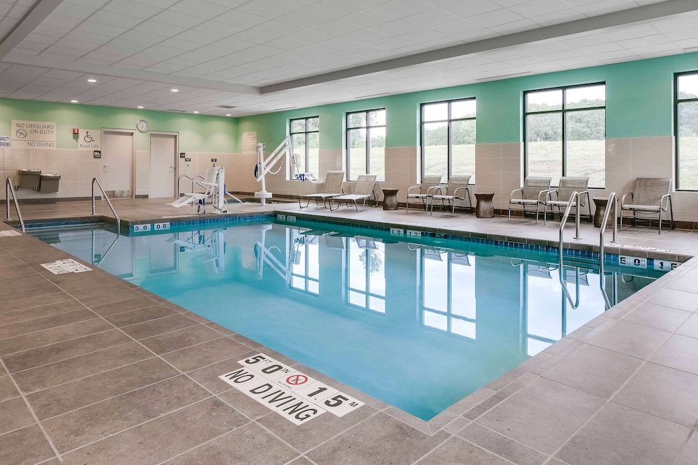 Hampton Inn & Suites Hudson - photo 34