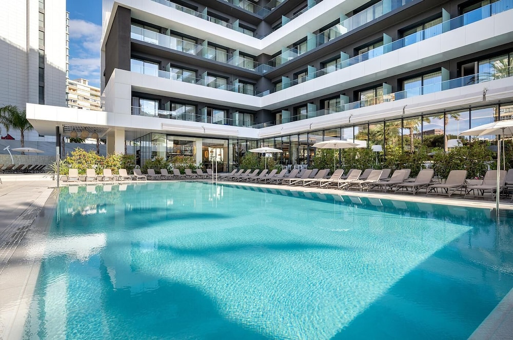 Port Alicante City & Beach — 4-Star Luxury Hotel in Alicante, Spain