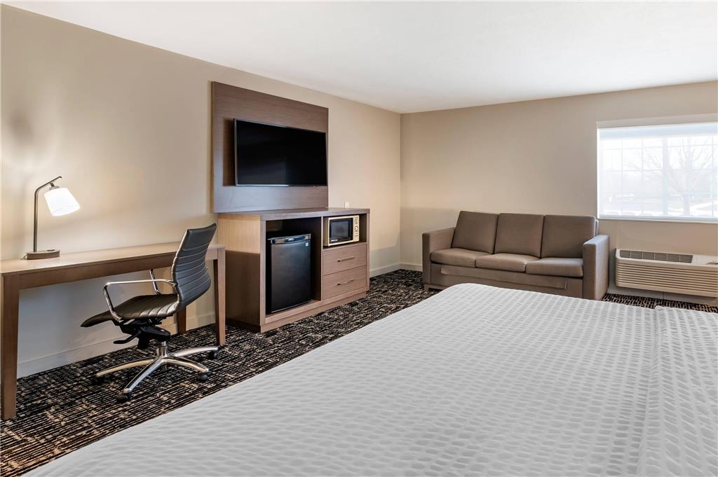 Clarion Pointe Indianapolis Airport - photo 22