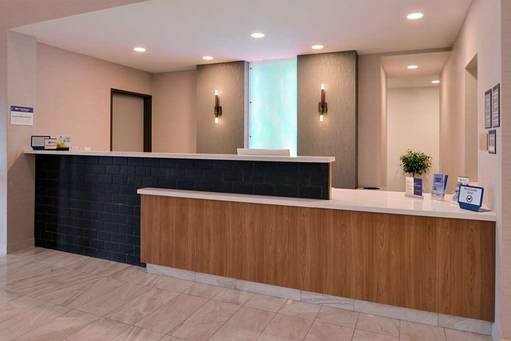 Best Western Plus Coalinga Inn - photo 7
