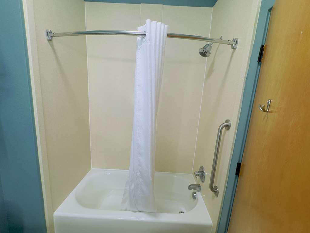 Best Western Plus Glen Allen Inn - photo 15
