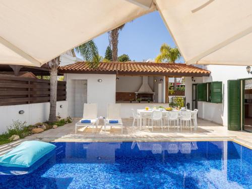 Villa Eftihia