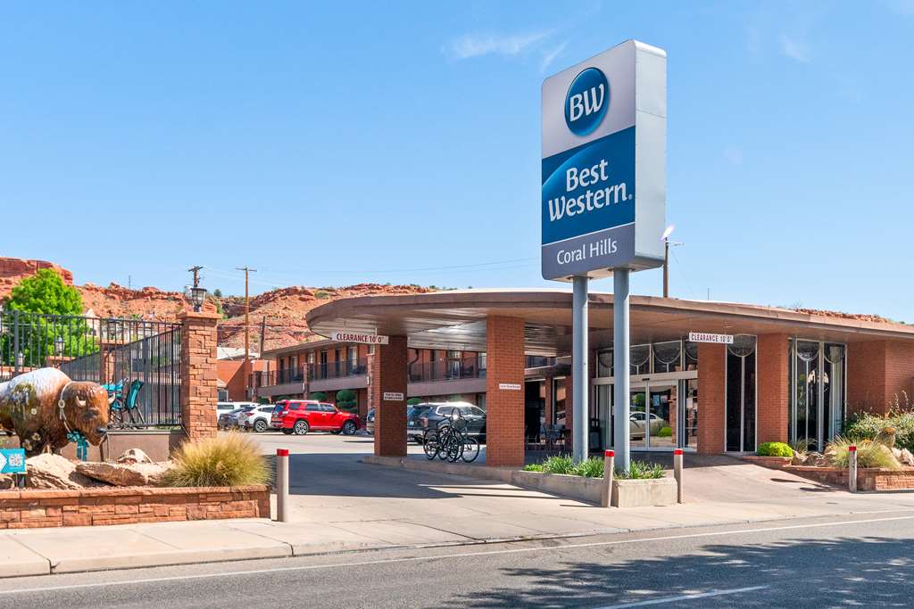 Best Western Coral Hills - photo 52