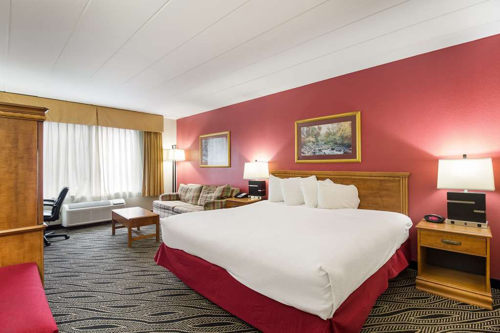 Best Western Braddock Inn - photo 13
