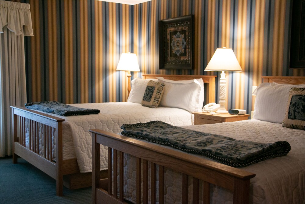 Essenhaus Inn & Conference Center - photo 7